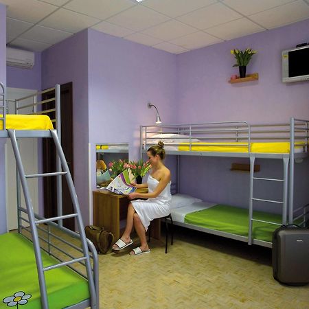 Plus Florence Hostel Exterior photo